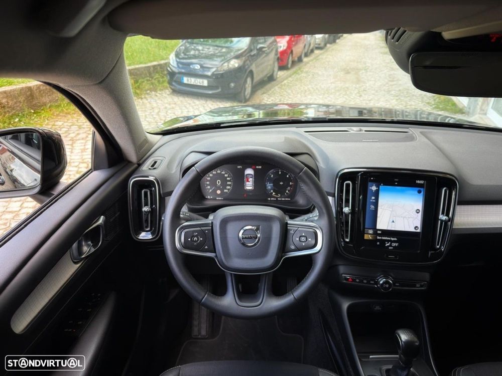 Volvo XC 40 2.0 D3 Momentum Plus - 20