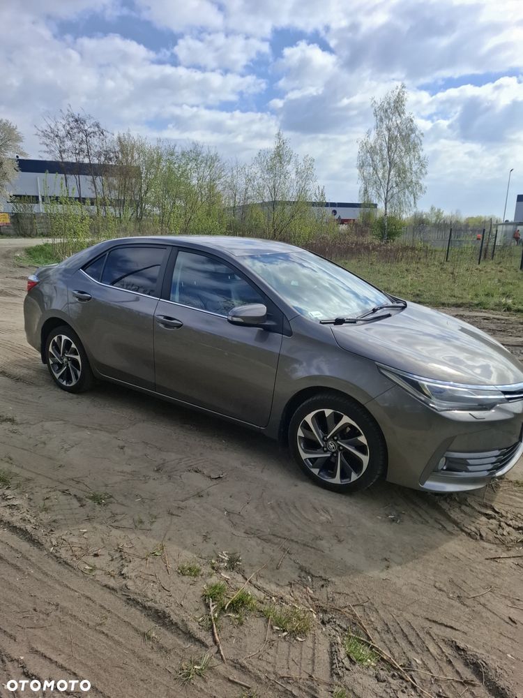 Toyota Corolla 1.6 Premium - 1
