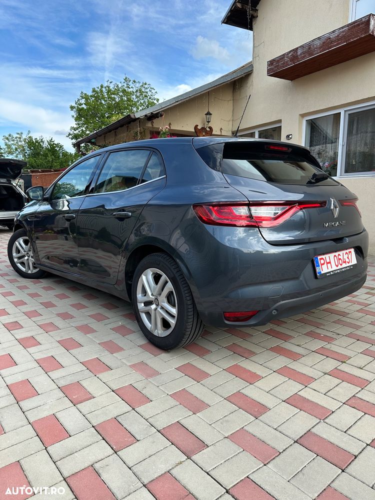 Renault Megane BLUE dCi Zen - 6
