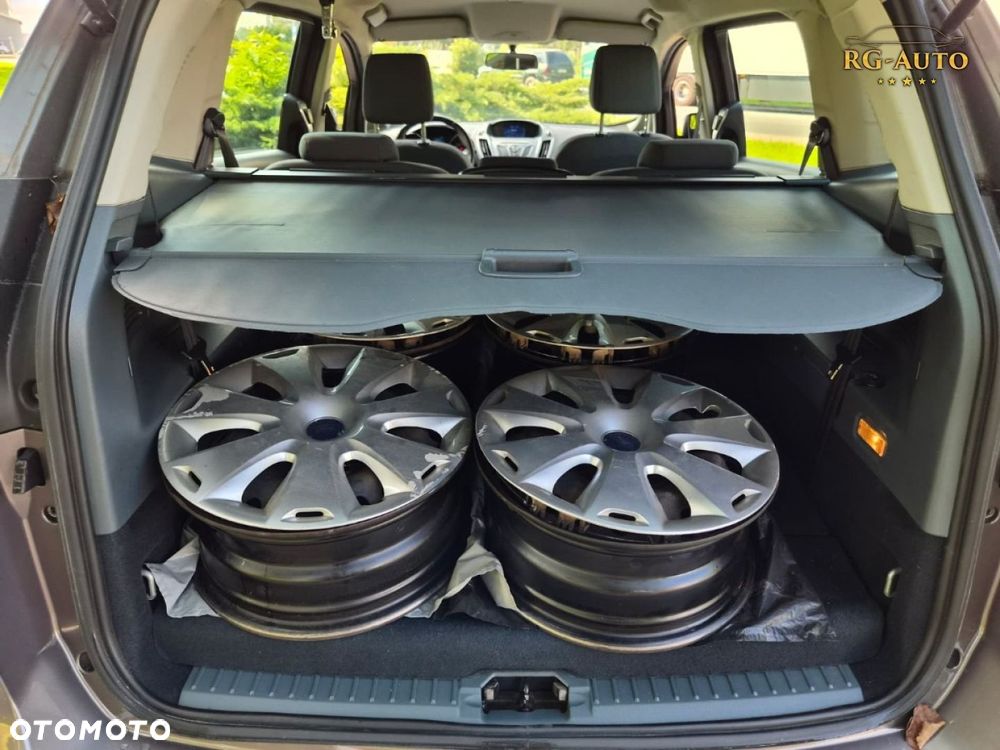 Ford Grand C-MAX - 38