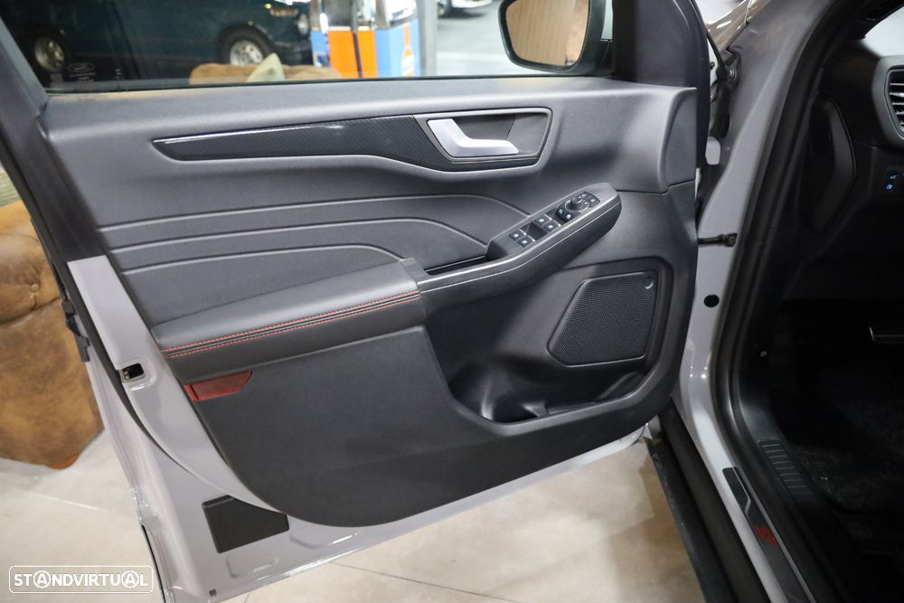 Ford Kuga 2.5 PHEV ST-Line X - 20