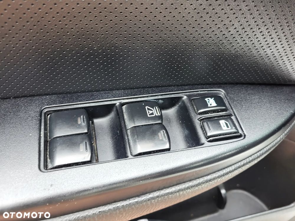 Subaru Legacy 2.0i Lineartronic Active - 19