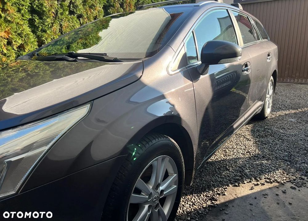Toyota Avensis 1.8 Sol - 7