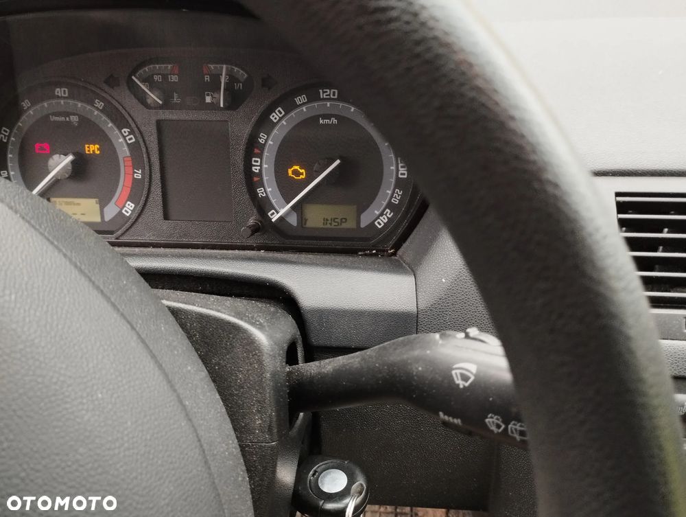 Skoda Fabia 2.0 Elegance - 6