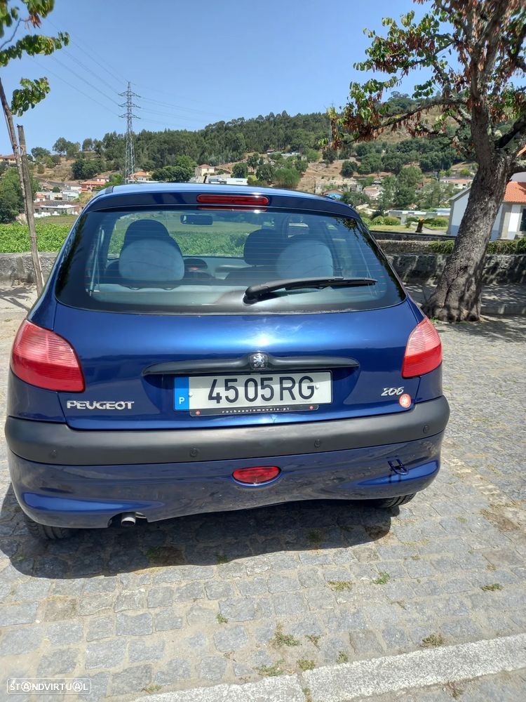 Peugeot 206 1.1 XR Présence - 3