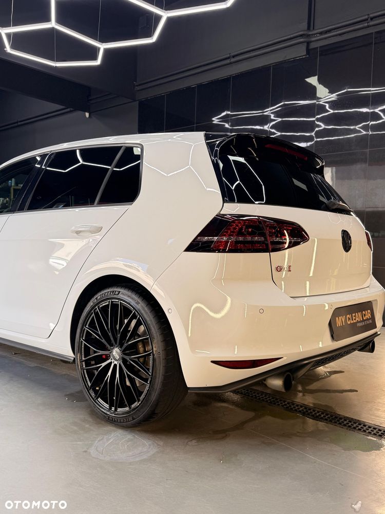 Volkswagen Golf 2.0 TSI BMT GTI Performance DSG - 8