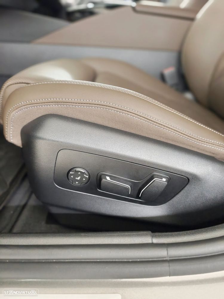 BMW 520 d Pack Desportivo M Pro - 27