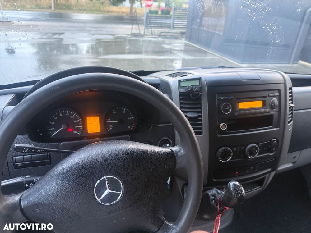 Mercedes-Benz Sprinter - 7