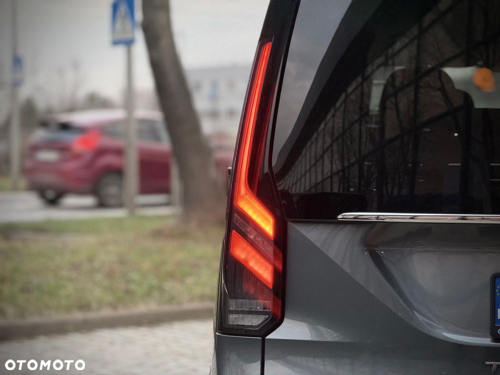 Ford Tourneo Connect Grand - 22