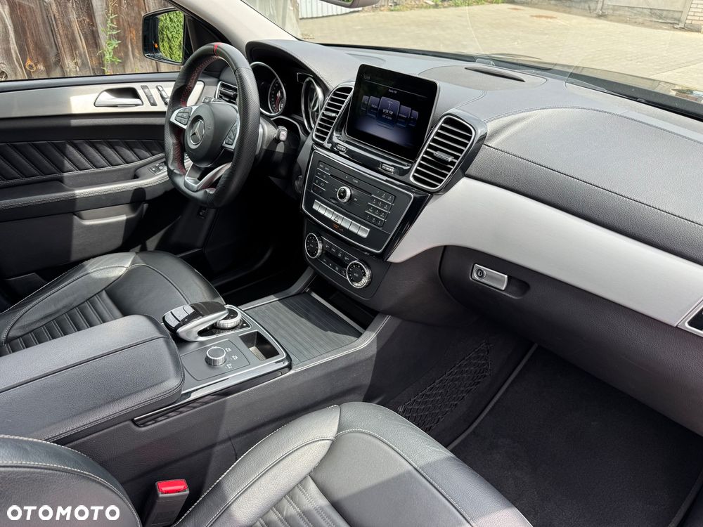 Mercedes-Benz GLE 350 d 4Matic 9G-TRONIC OrangeArt Edition - 27