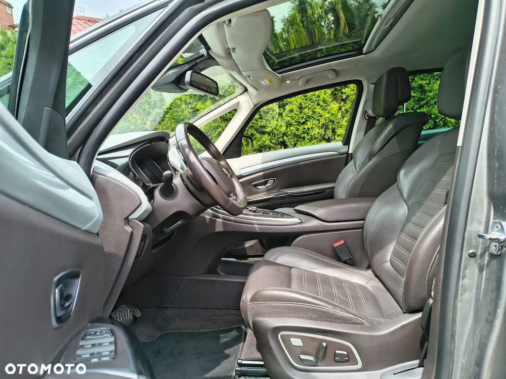 Renault Espace 1.6 dCi Energy Initiale Paris EDC - 16