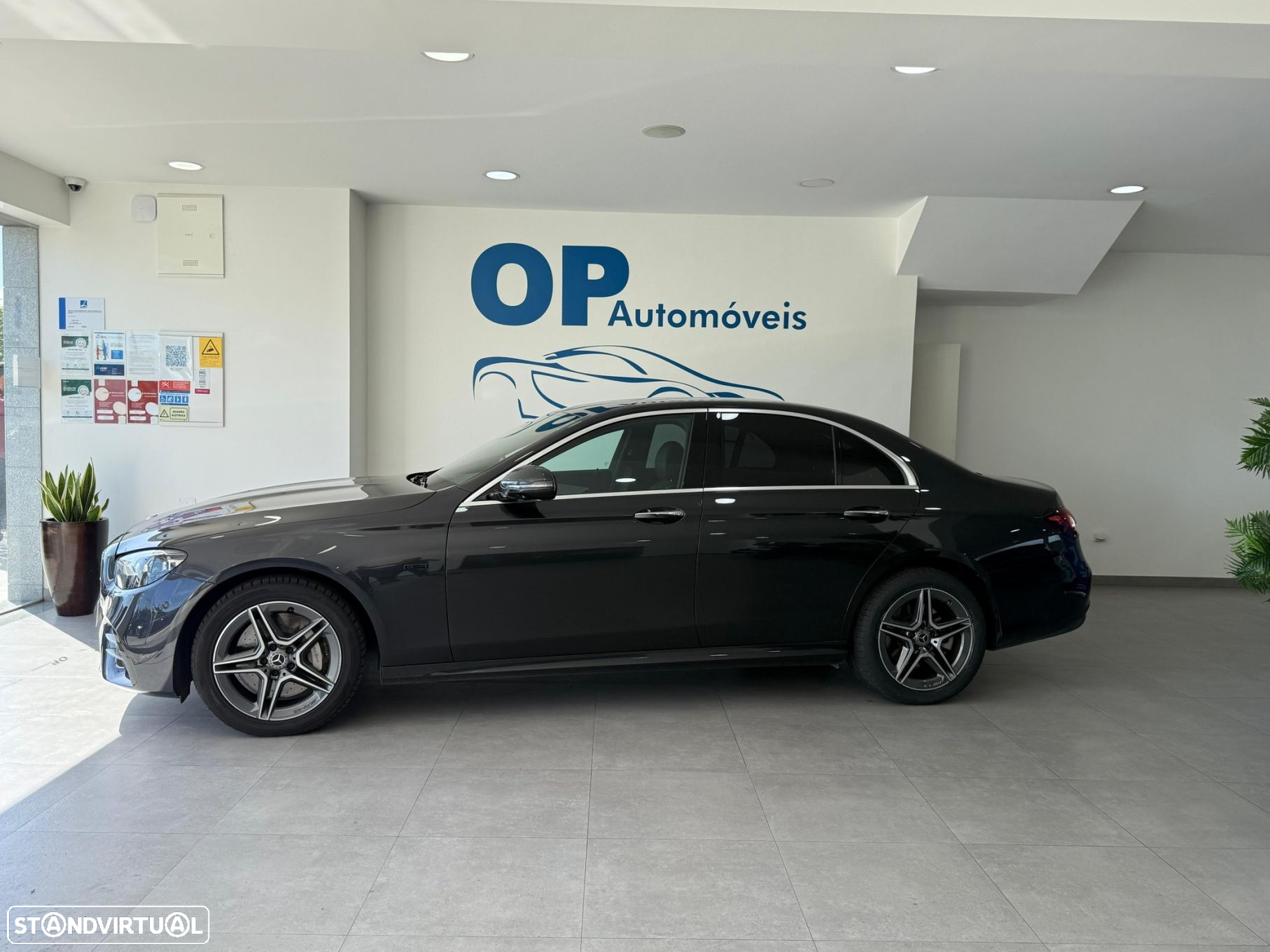 Mercedes-Benz E 300 de AMG Line - 2