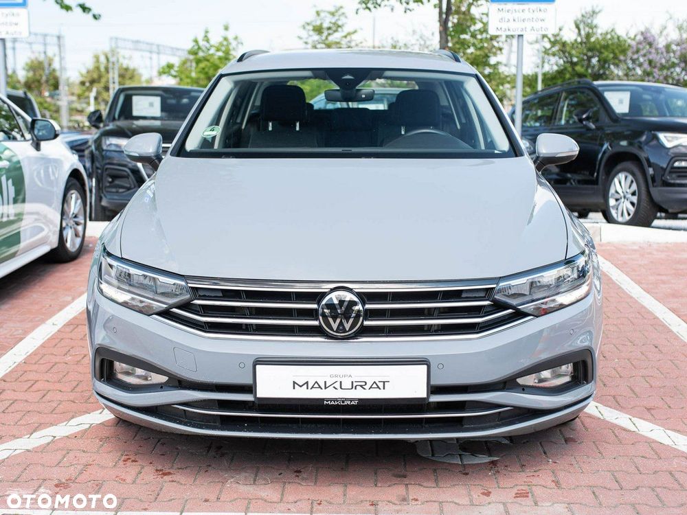 Volkswagen Passat - 8