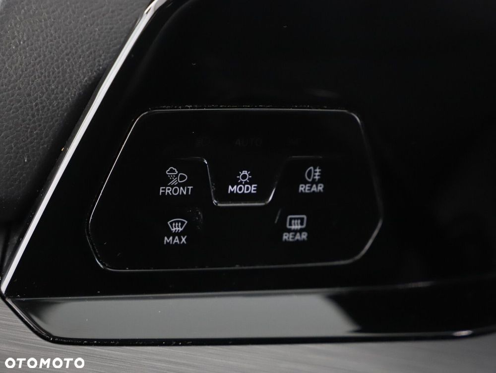 Volkswagen Golf Variant 2.0 TDI Style DSG - 23