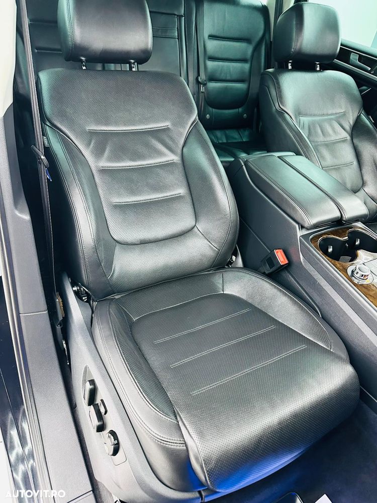 Volkswagen Touareg 3.0 V6 TDI Blue Motion DPF Automatik Exclusive - 26