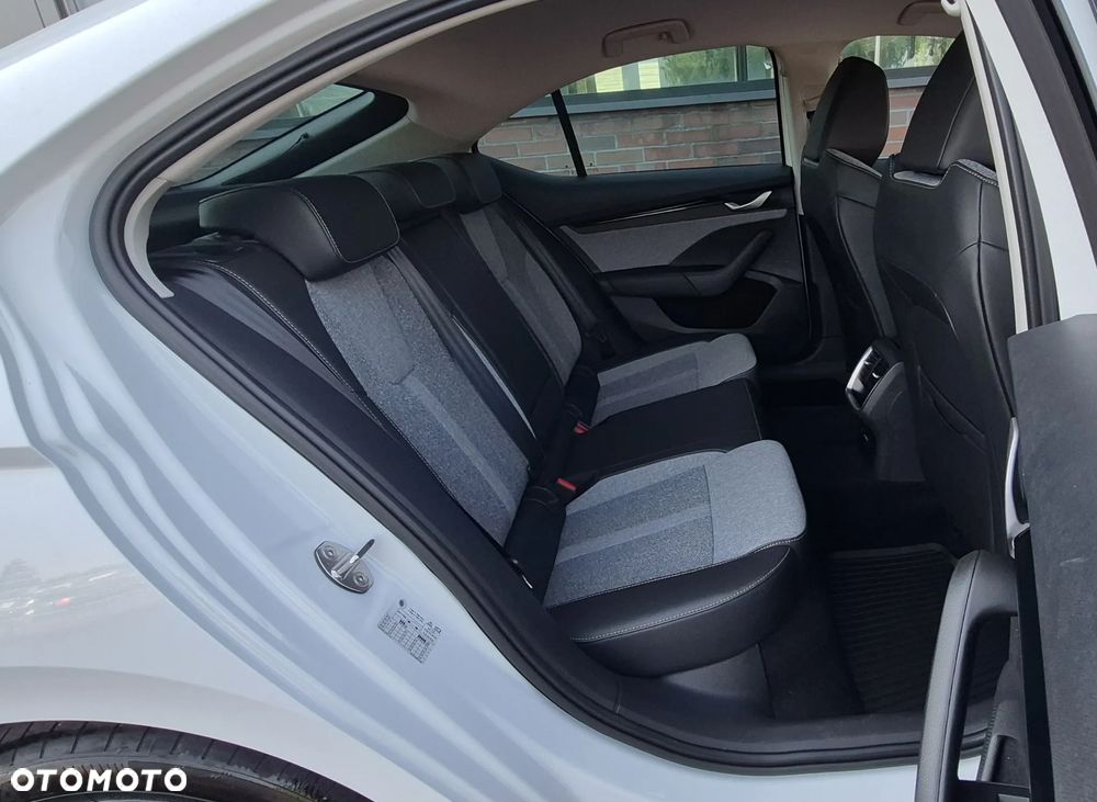 Skoda Octavia 2.0 TDI Selection - 20