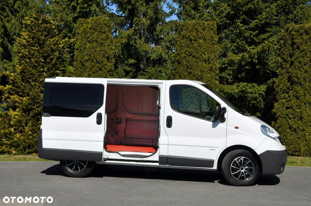 Opel Vivaro - 5