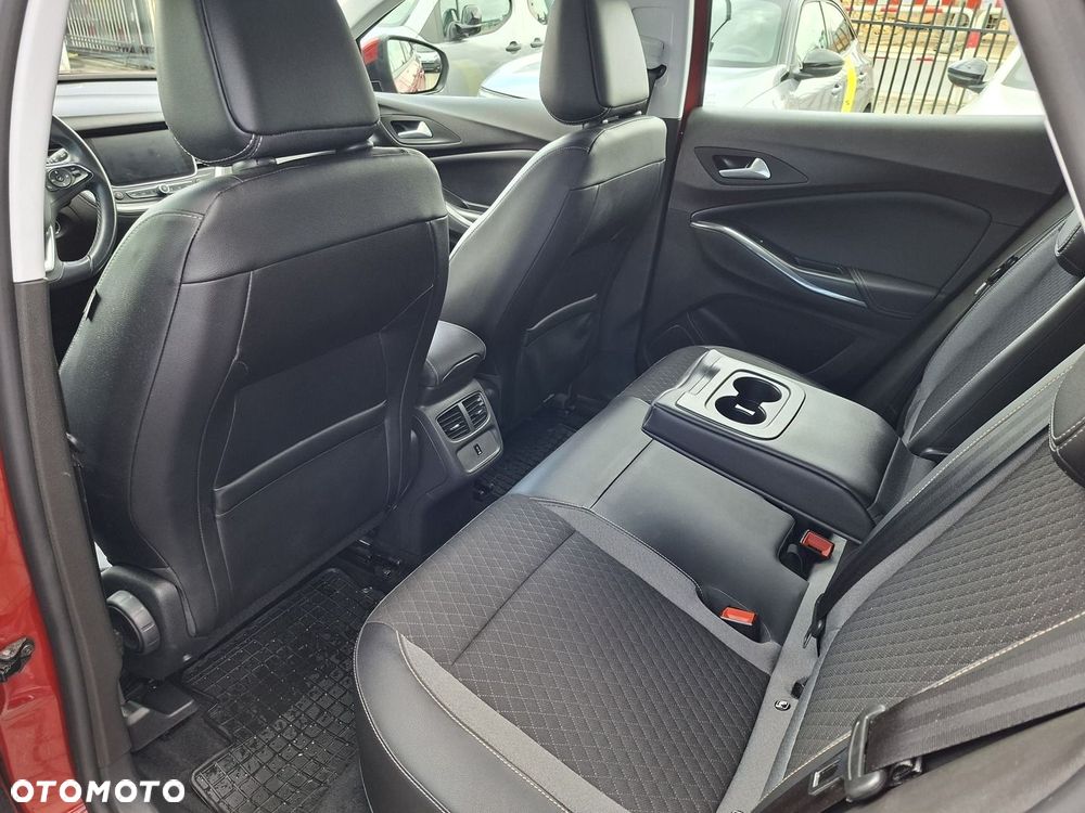 Opel Grandland X - 13
