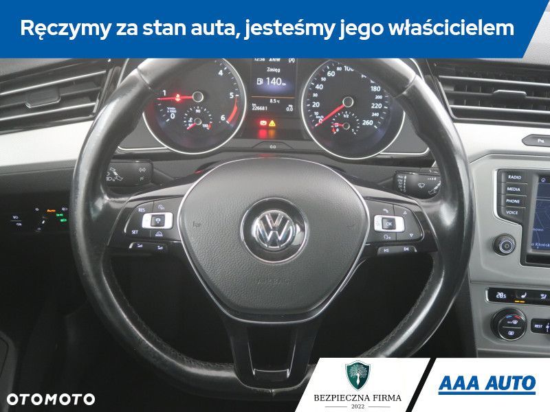 Volkswagen Passat Variant - 17