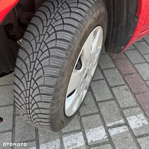 Nissan Micra - 7