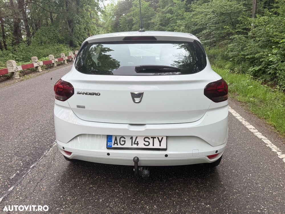 Dacia Sandero - 5