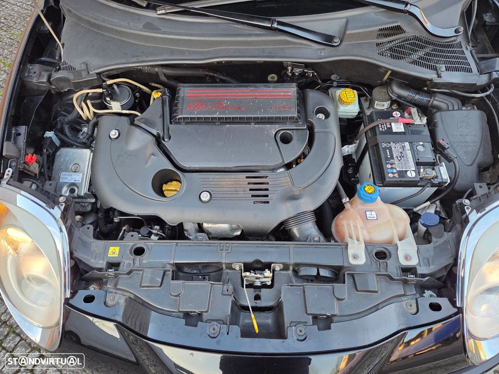 Alfa Romeo MiTo 1.3 JTDM ECO Turismo - 19