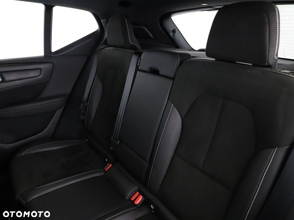 Volvo XC 40 D3 AWD R-Design - 18
