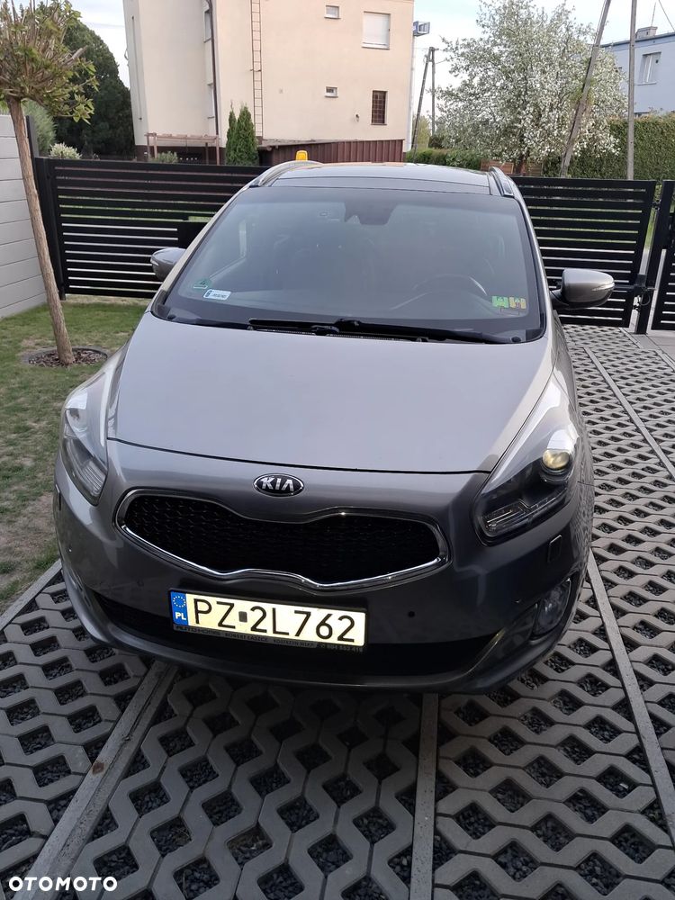 Kia Carens 1.7 CRDi XL 7os - 19