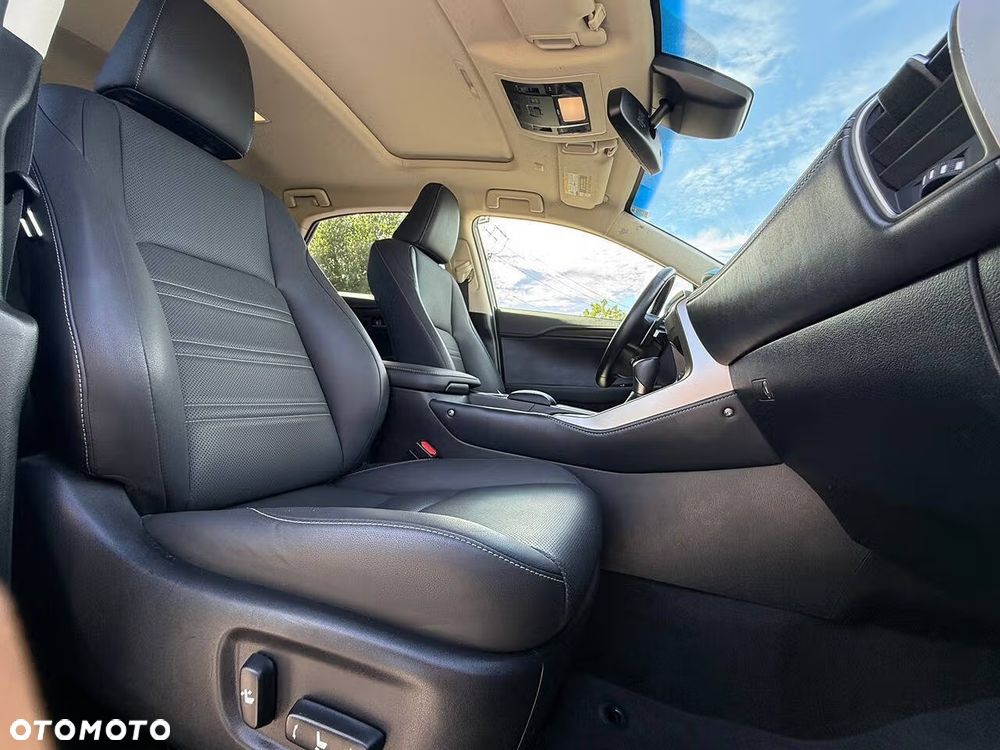 Lexus NX 300 Comfort AWD - 18