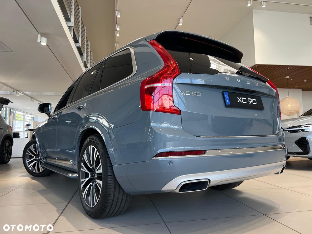 Volvo XC 90 B5 D AWD Ultimate Dark 7os - 2