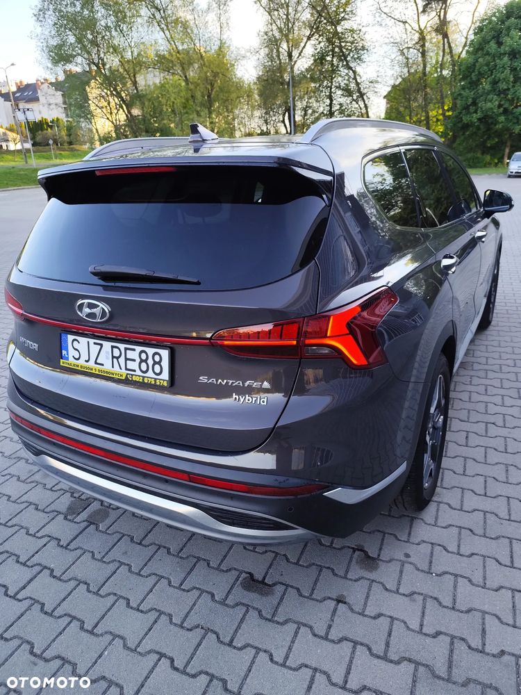 Hyundai Santa Fe 1.6 HEV 2WD SEVEN Signature - 4