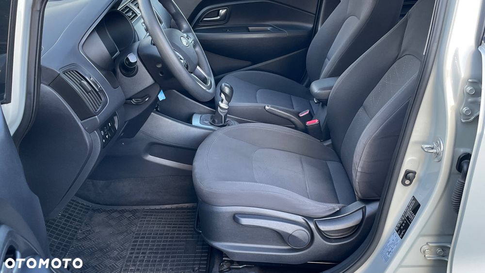 Kia Rio 1.1 crdi L - 14