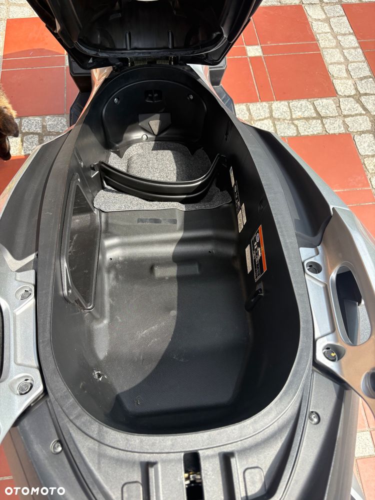 Honda ADV350 - 6