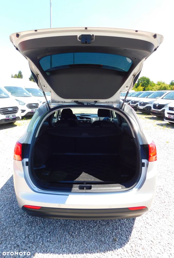Kia Ceed 1.6 CRDi L - 3