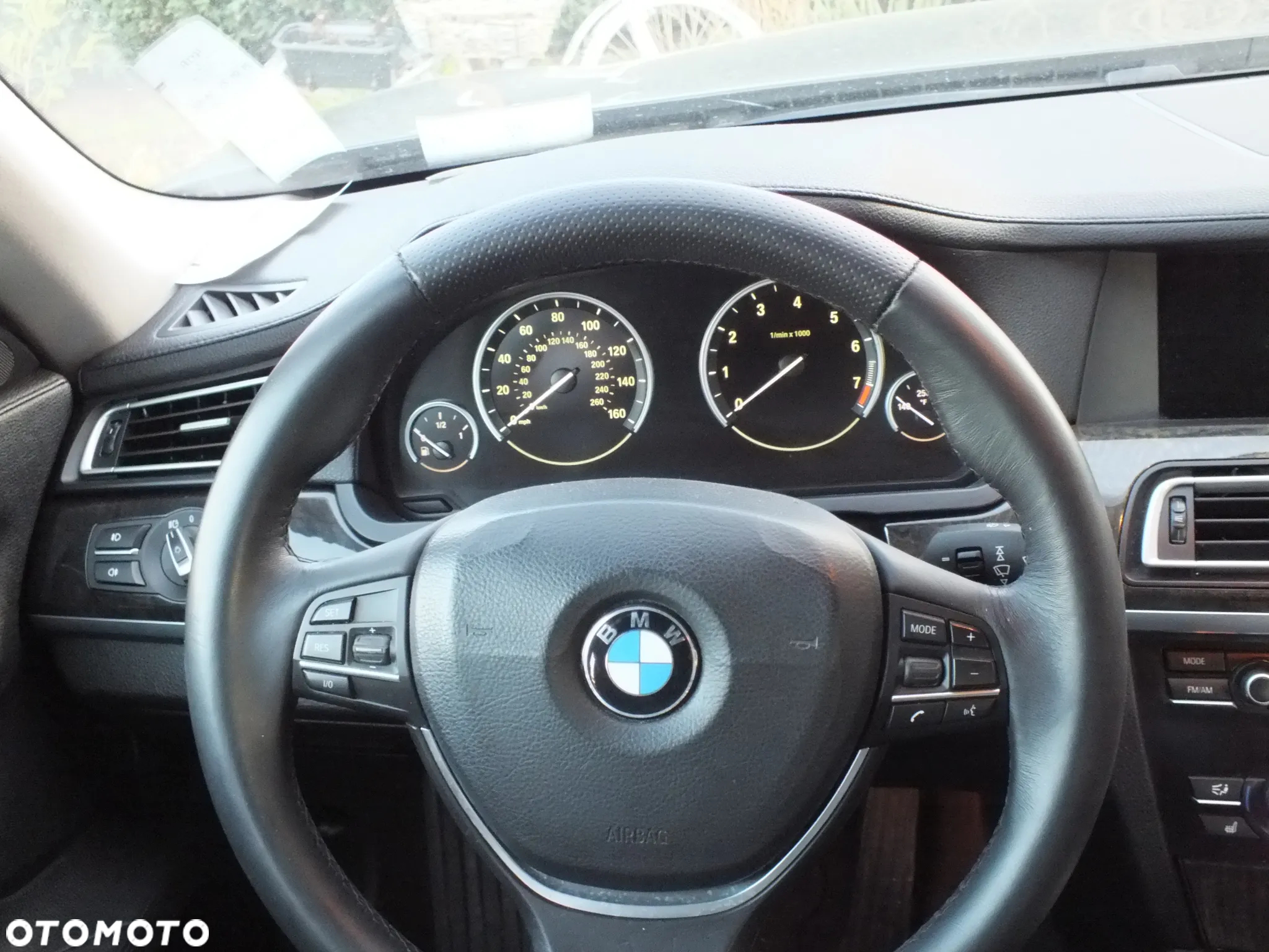 BMW Seria 7 740Li - 13