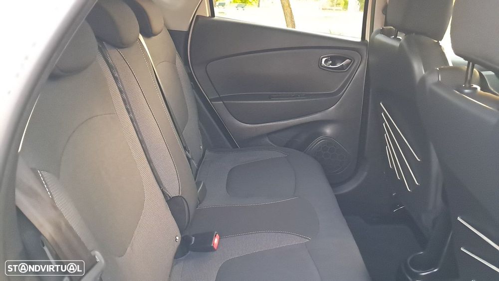 Renault Captur 1.5 dCi Exclusive - 17