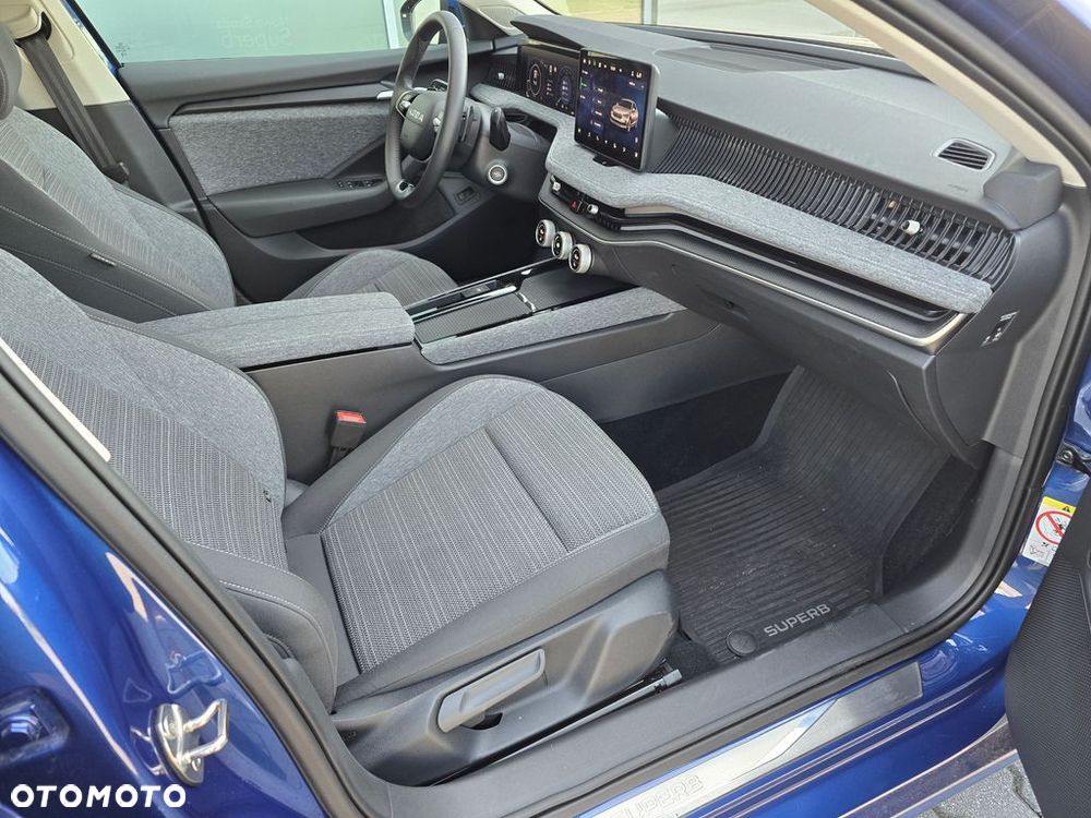 Skoda Superb 1.5 TSI mHEV Edition 130 DSG - 11