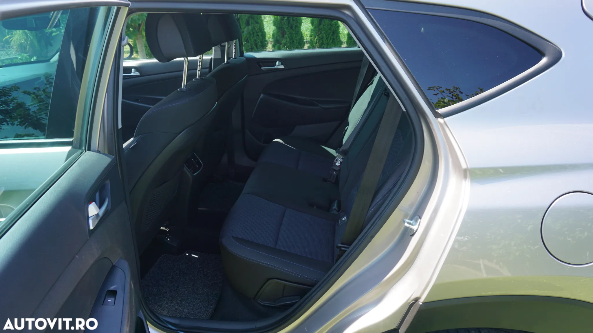 Hyundai Tucson 1.6 T-GDi 4WD 7DCT Luxury - 8
