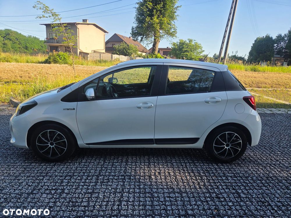 Toyota Yaris Hybrid 100 Premium EU6 - 3