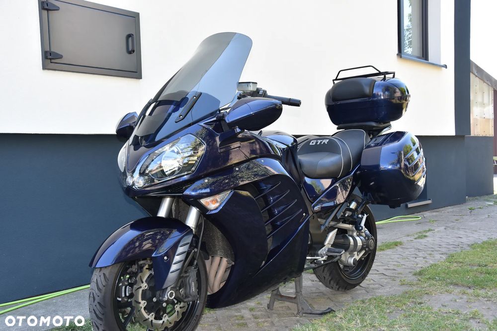 Kawasaki GTR - 15