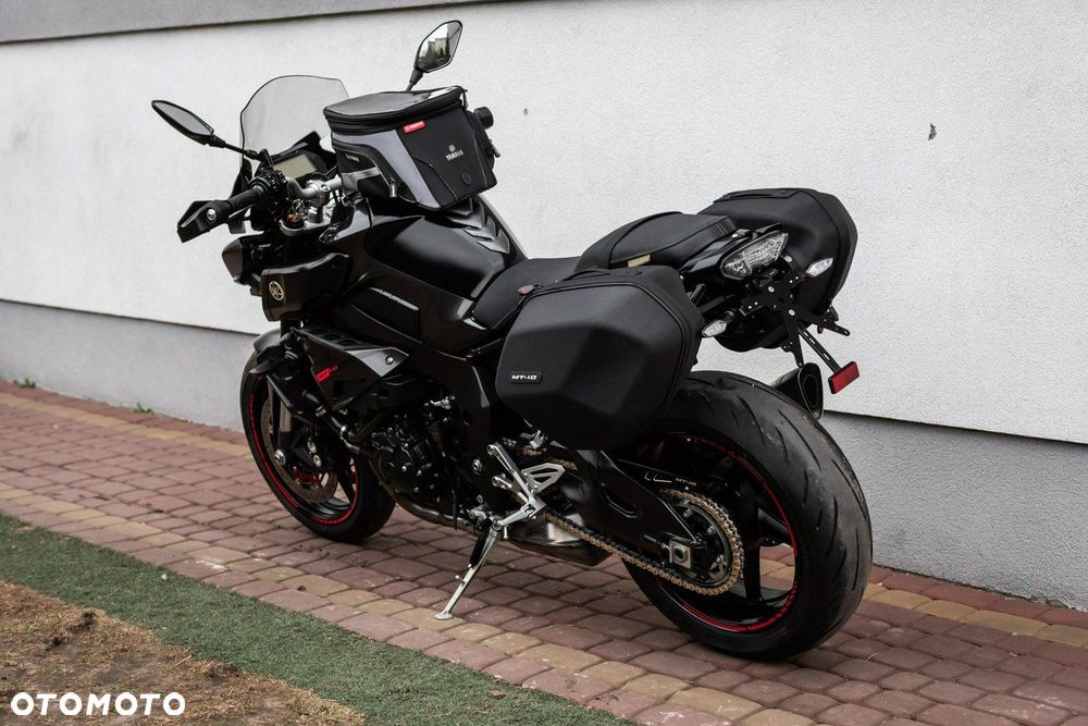 Yamaha MT - 6