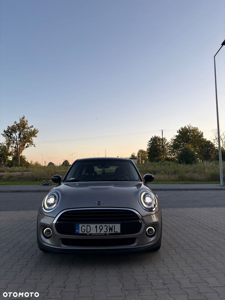 MINI Cooper Standard - 1