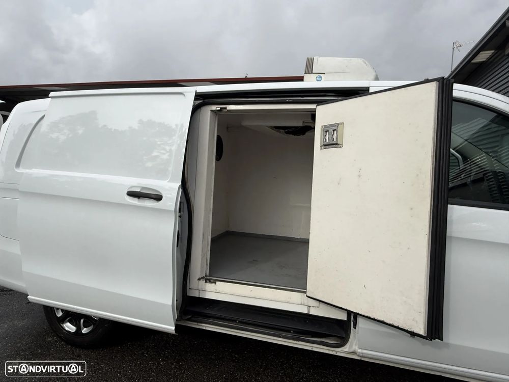Mercedes-Benz VITO 114 CDI LONGA C/ MOTOR DE FRIO E CAIXA ISOTÉRMICA - 18
