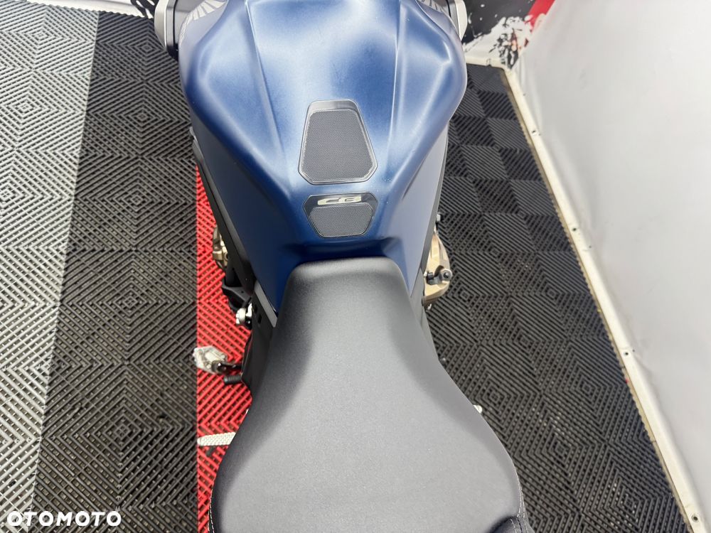 Honda CB - 22