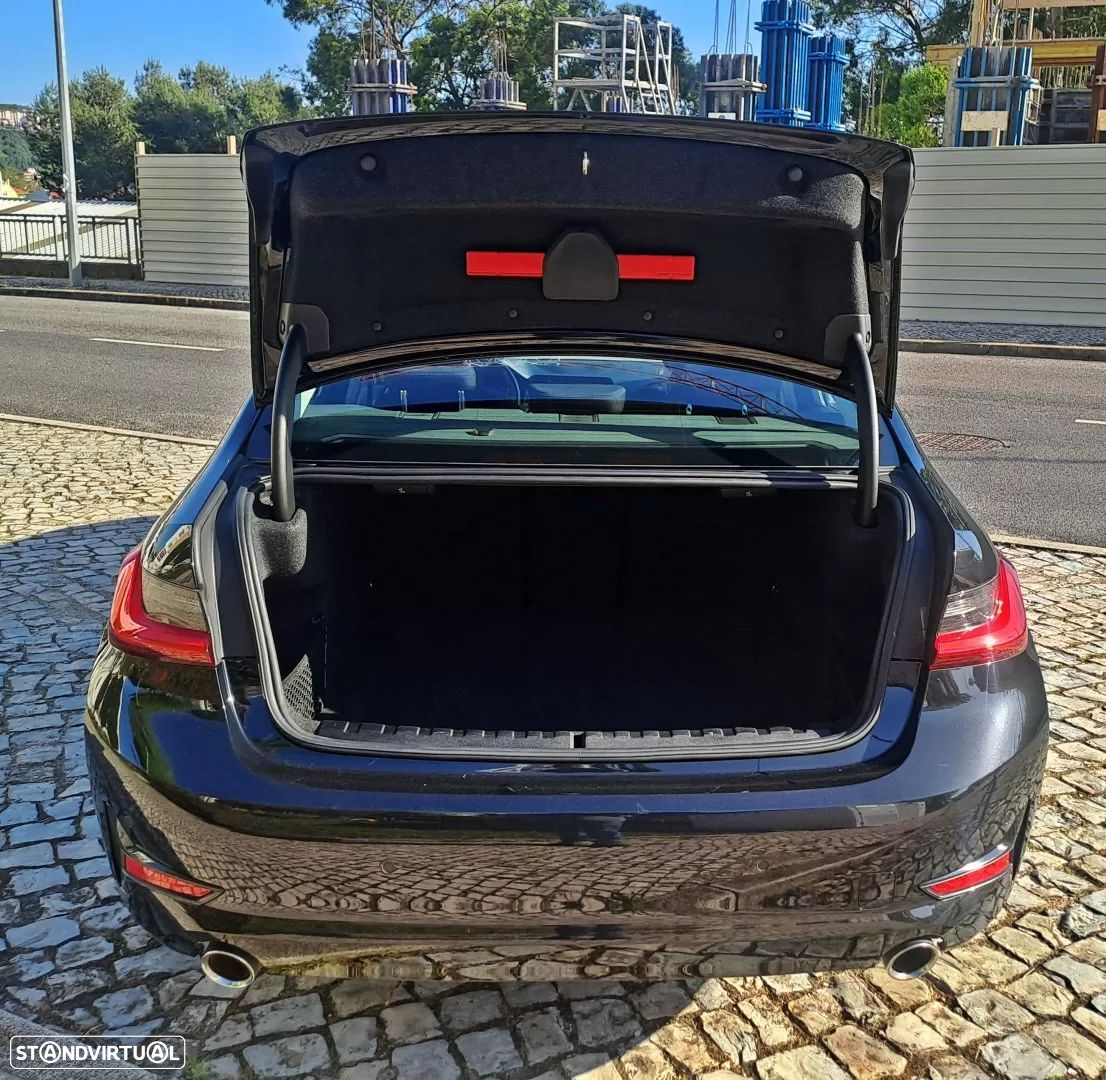 BMW 320 d Auto - 19