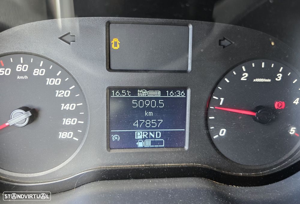 Mercedes-Benz Sprinter 517 cabine dupla - 8