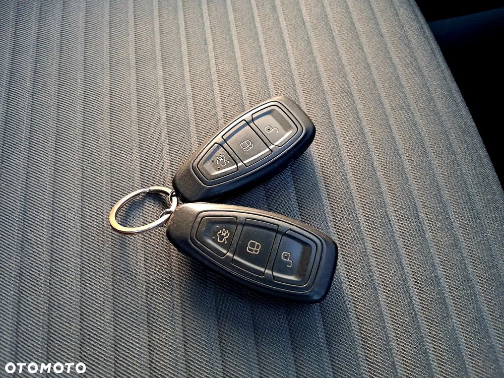 Ford C-MAX 1.0 EcoBoost Titanium ASS - 22