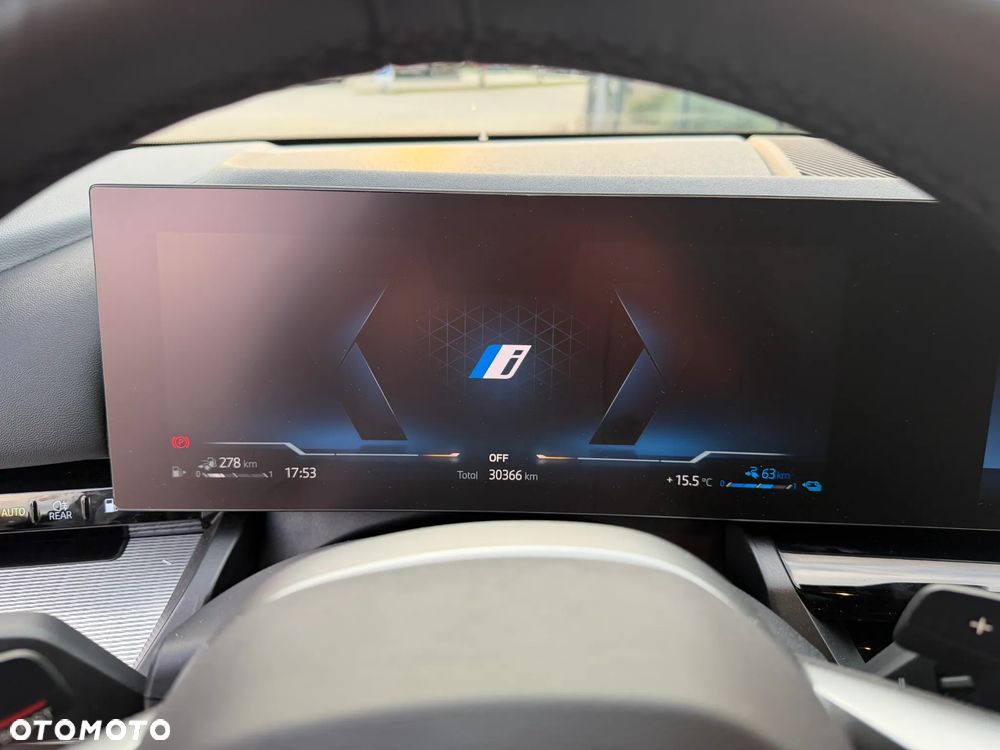 BMW Seria 5 530e xDrive - 16