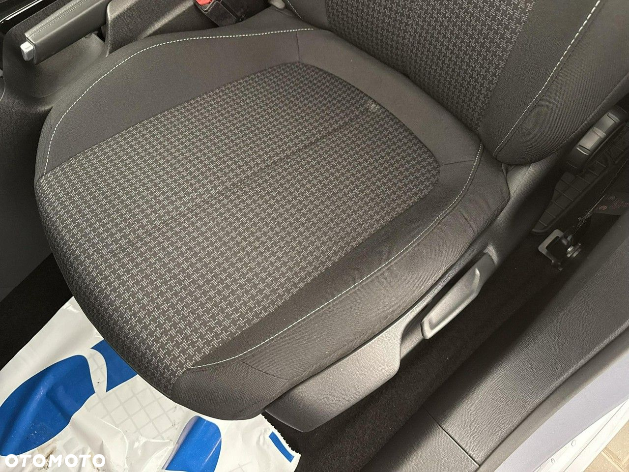 Peugeot 308 - 17