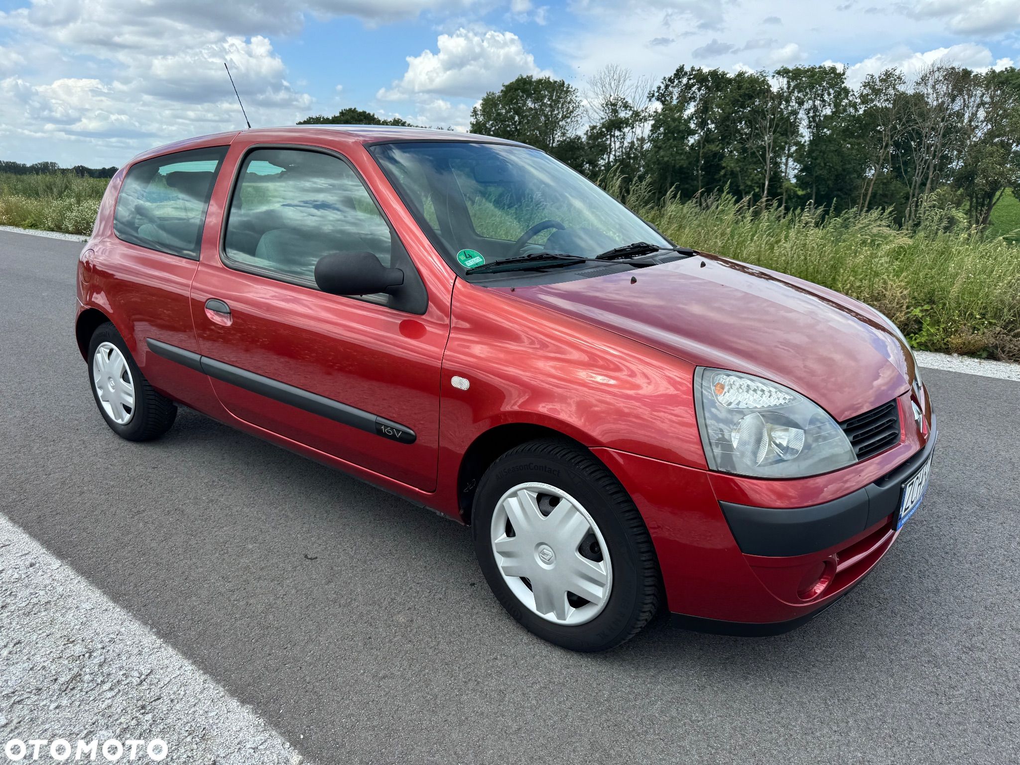 Renault Clio 1.2 16V Campus Authentique - 1